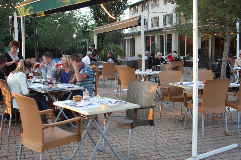 Hotel O2 Saone Reyrieux Zewnętrze zdjęcie