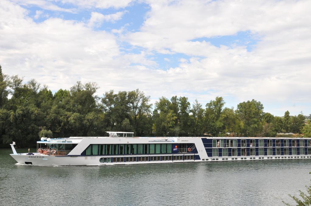 Hotel O2 Saone Reyrieux Zewnętrze zdjęcie