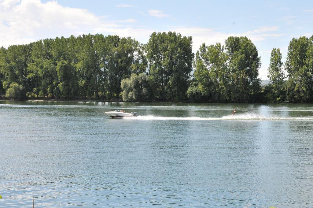Hotel O2 Saone Reyrieux Zewnętrze zdjęcie